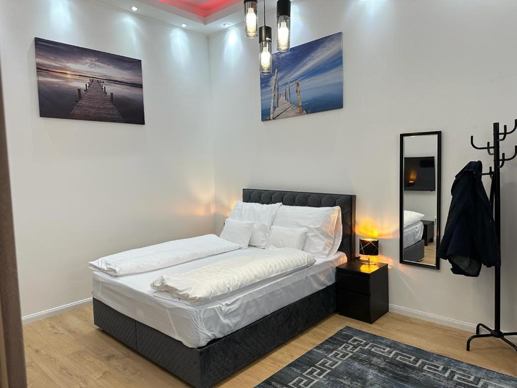 Lizu Apartmant Budapest Bagian luar foto