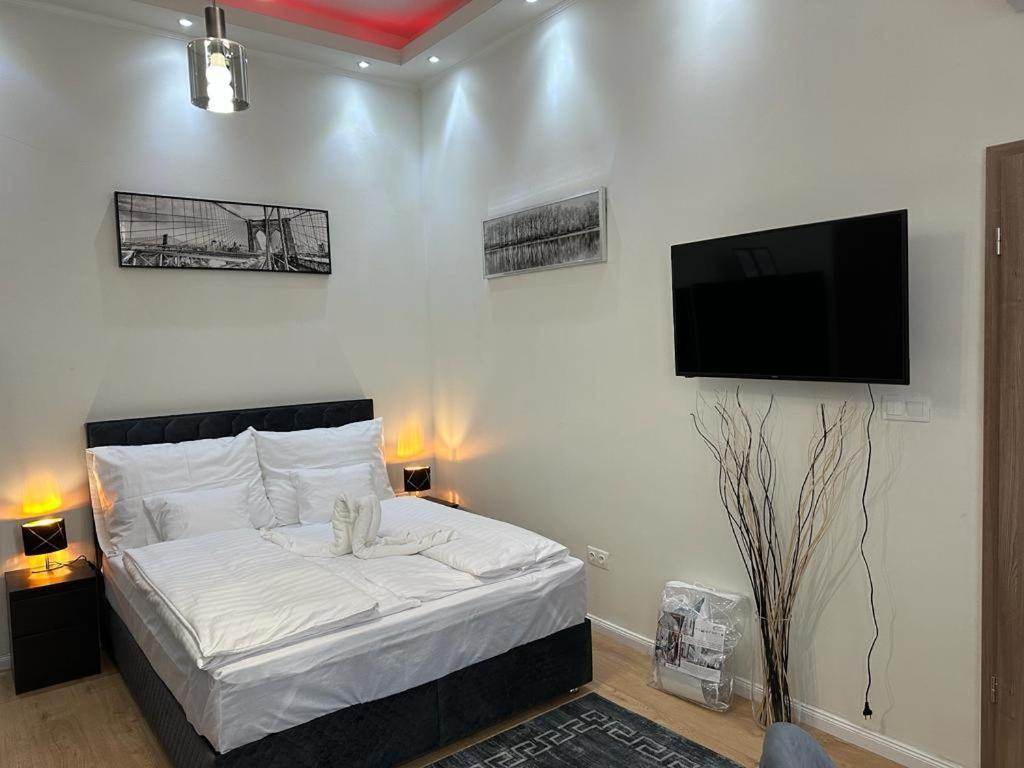 Lizu Apartmant Budapest Bagian luar foto